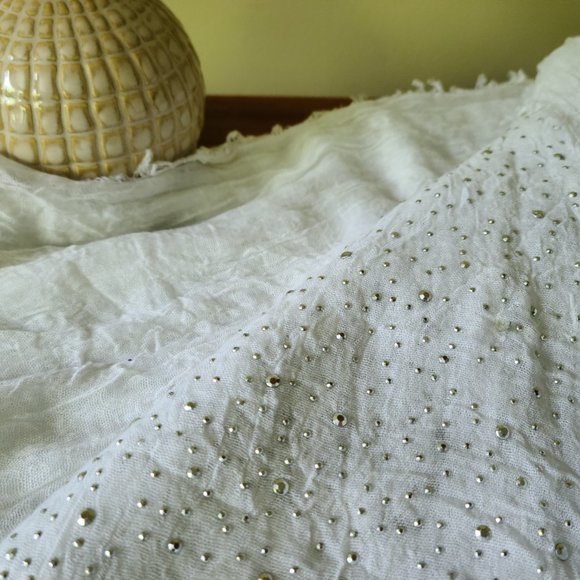 BCBG white gauzy jeweled scarf/wrap - Picture 3 of 7